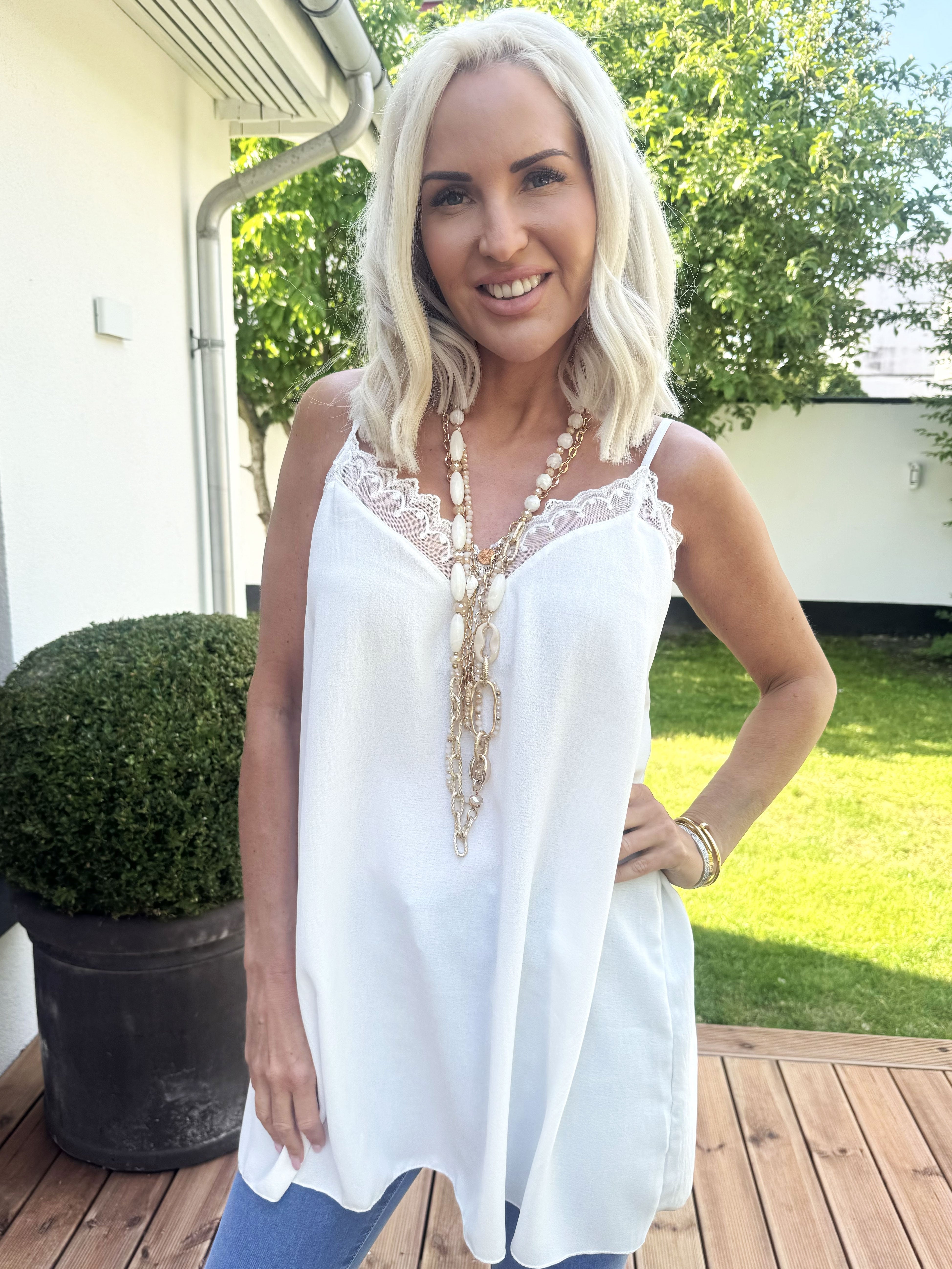 Viktoria - Topp i viskos med spetskant